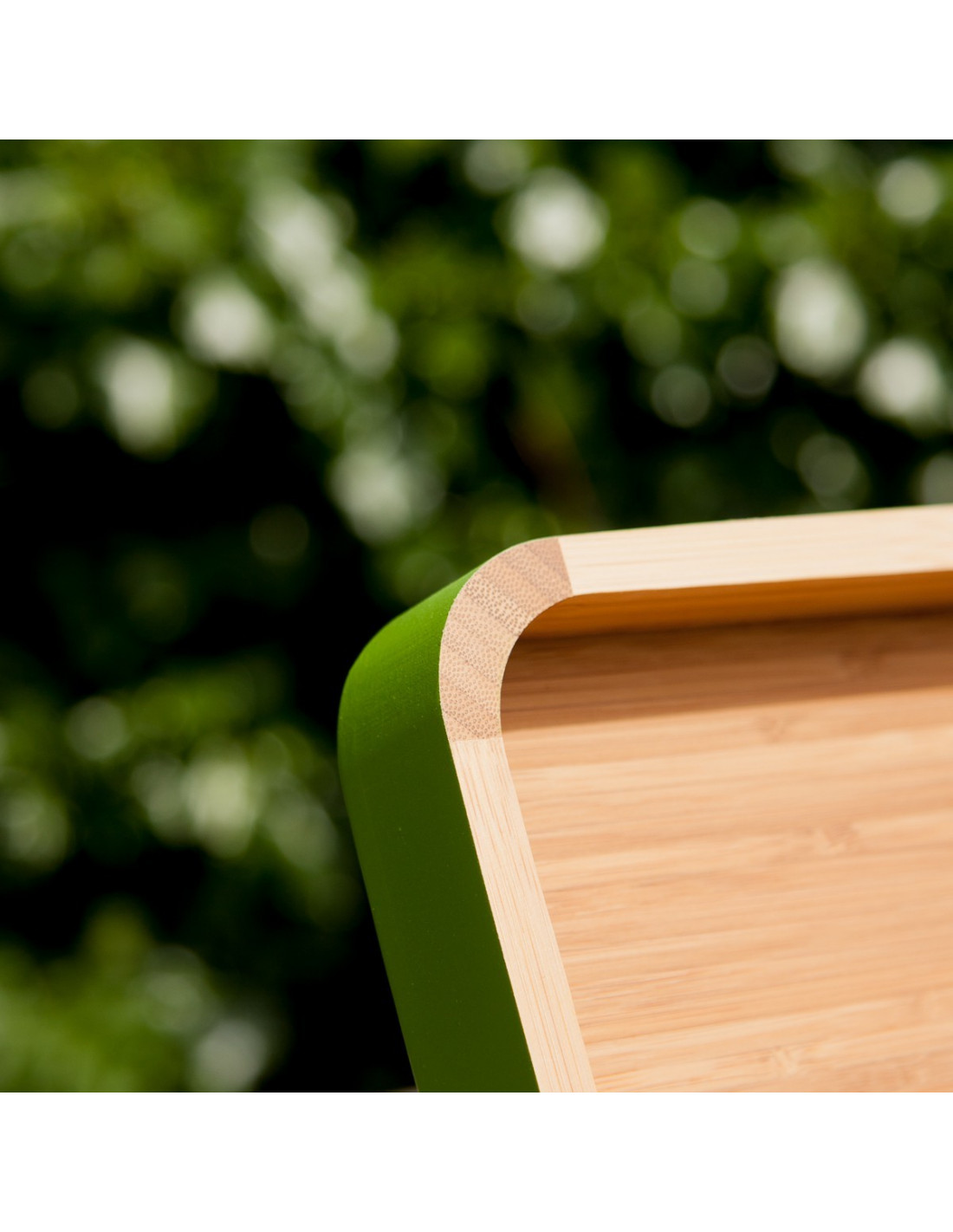 Bamboe dienblad met een groene buitenkant houten accessoires en meer Houten keuken groene