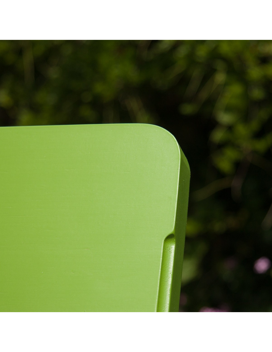 Bamboe dienblad met een groene buitenkant houten accessoires en meer