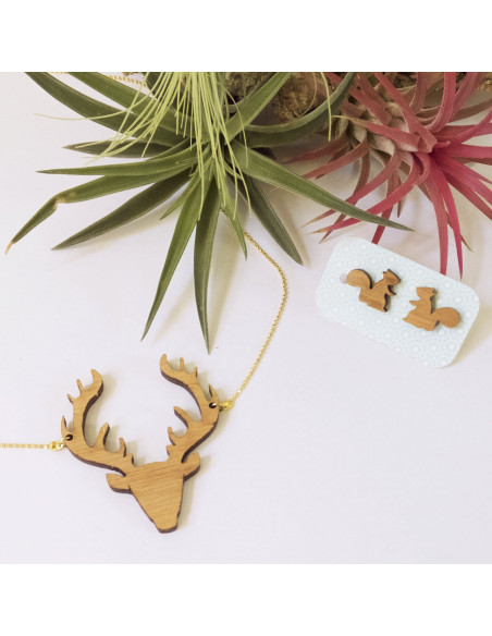 Ketting houten hertenkop